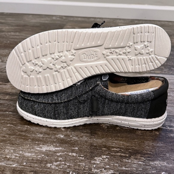 Hey Dude Wally Sox Stitch Wide Lace Up Loafers Shoes Mens 8EE Black White NEW - Picture 9 of 10